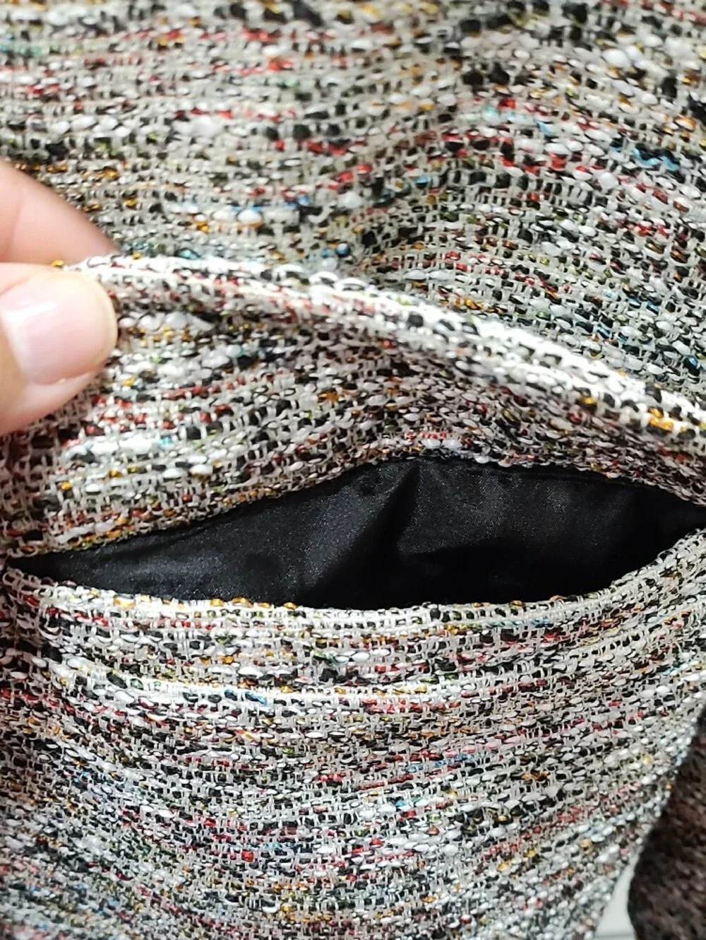 entro cropped tweed